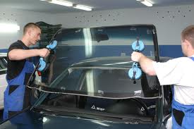 Замена автомобильного стекла 